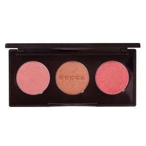 🌟BRAND NEW🌟 BECCA Blushed with Light Palette